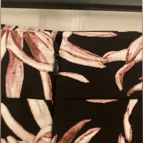 NWT Ann Taylor skirt - Picture 2 of 8